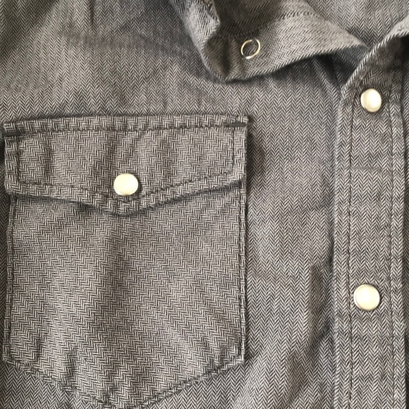 Mossimo casual button down - Picture 3 of 3